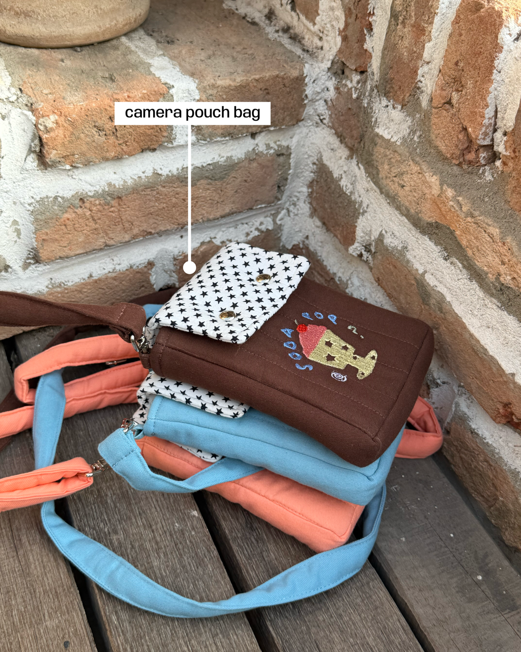 Camera Pouch Bag ver.2  (for compact/film/digital cameras)
